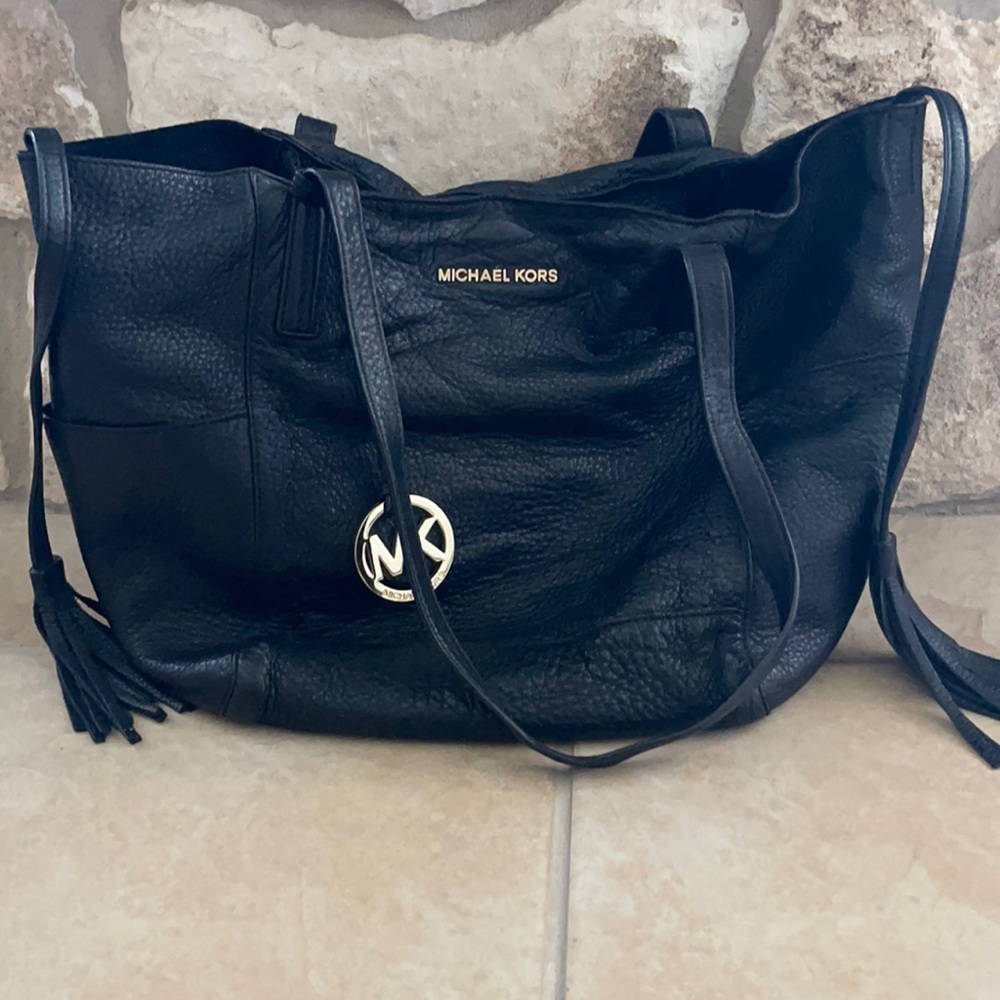 2 Michael Kors bags